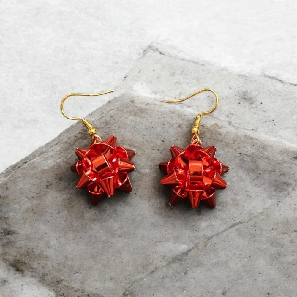 Gold Plated Ribbon Holiday Festive Dangle Earrings